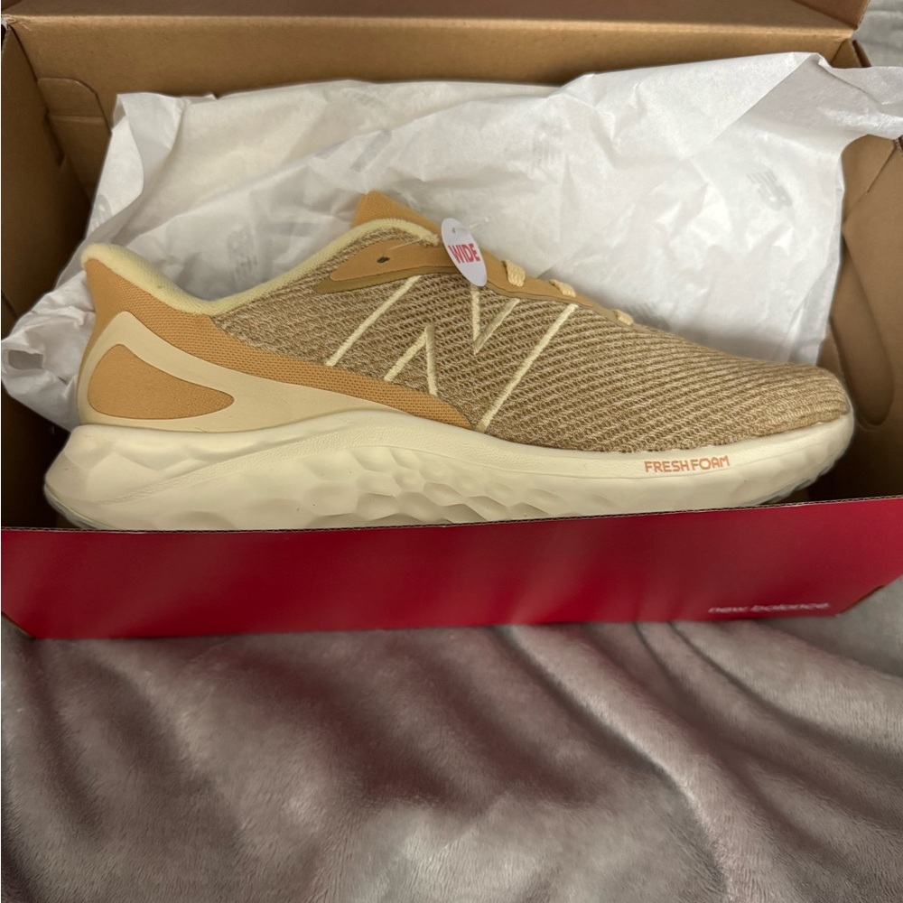 New Balance Fresh Foam Arishi v4 Brown and Beige Sneakers